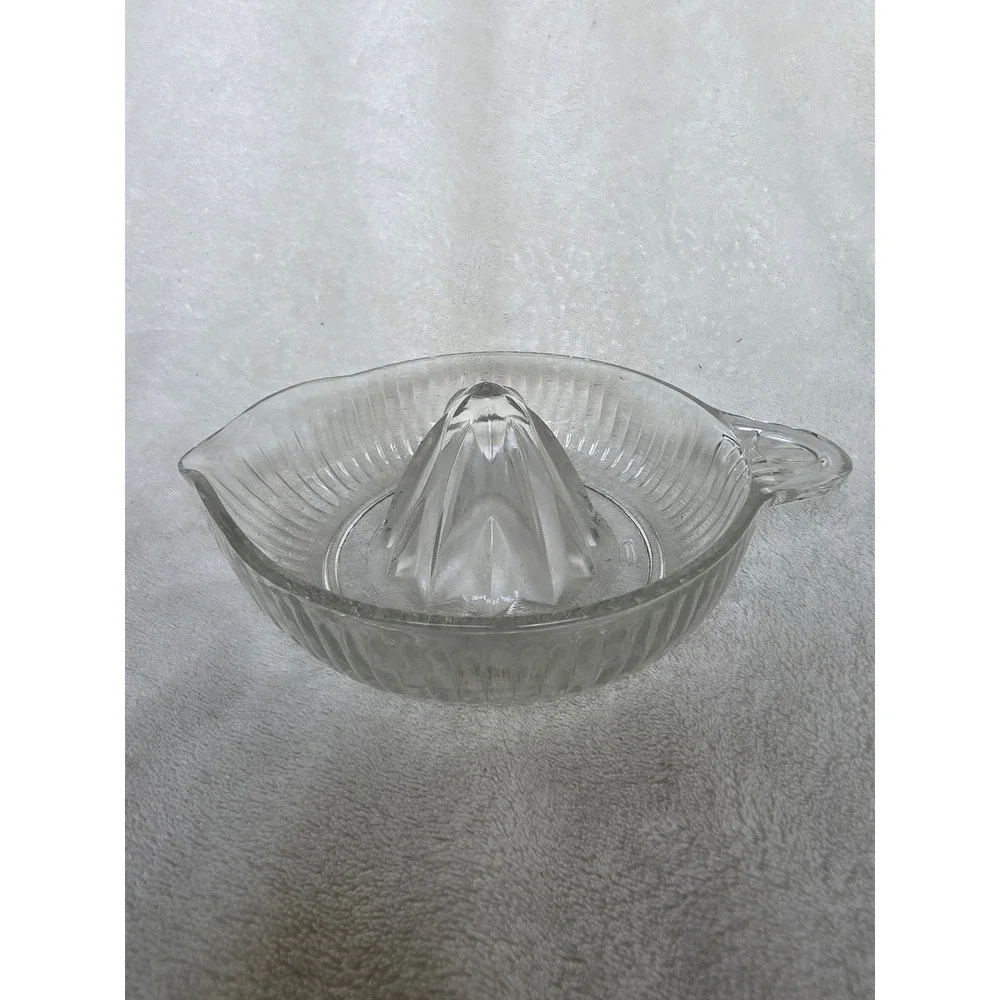 Vintage Clear Glass Citrus Juicer Reamer Ribbed Bowl with Spout and Handle